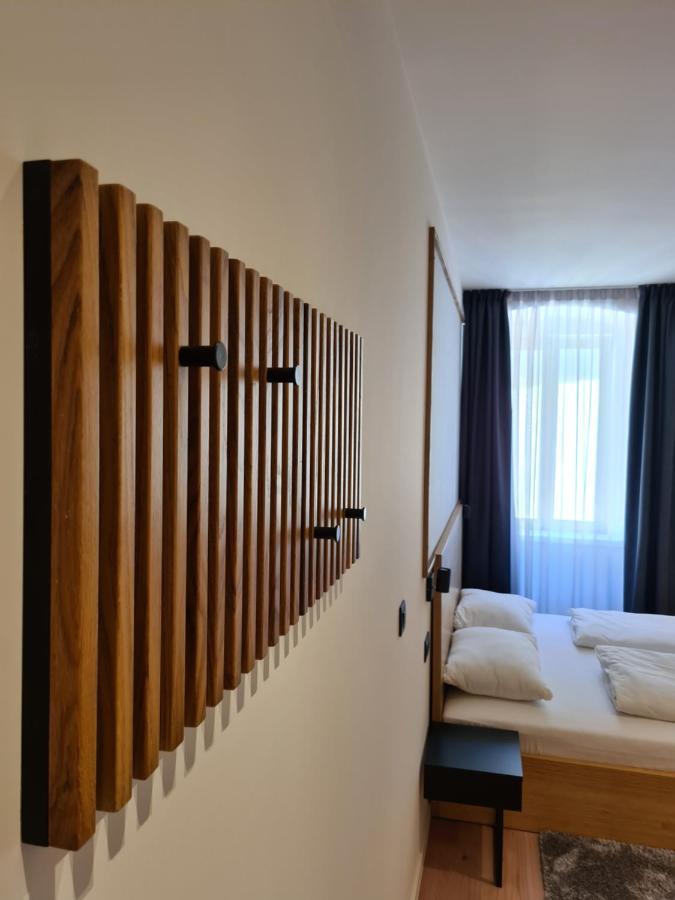 Deluxe Apartments & Rooms "In The Center" Fiume Esterno foto